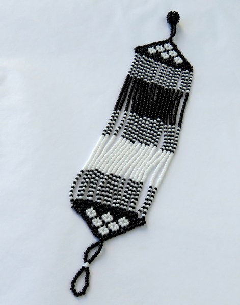 Sibaya Beaded Bracelets Black White