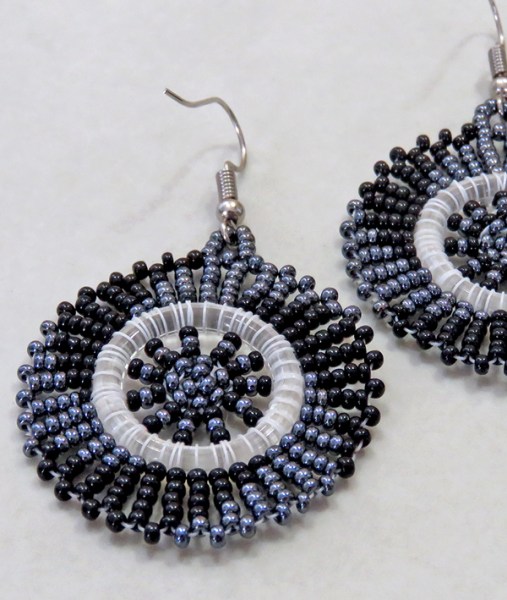 Circle Earrings Black Metallic Grey