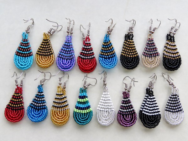 Small Beaded Ear Rings Teardrop Gold Black