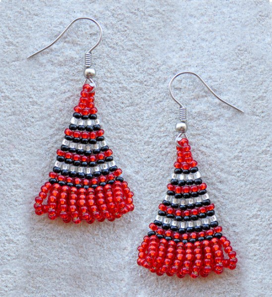 african beaded earrings zulu triangle red silver black6