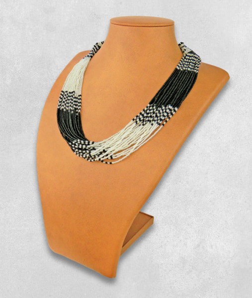 Beaded Necklace Zama Silver Black