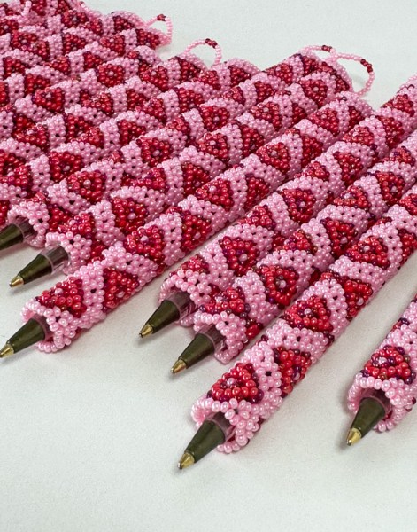 african-beaded-pen-cherry-pink