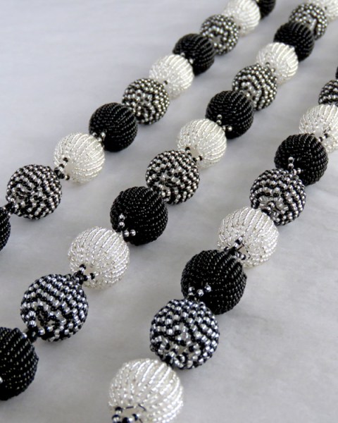 beaded bobble necklace gold silver black 2