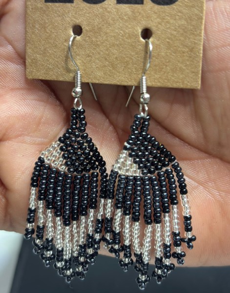Beaded Short Tassel Earrings Silver Black Metallic