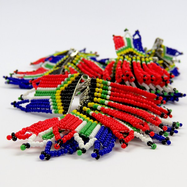 beaded sa flag pin3