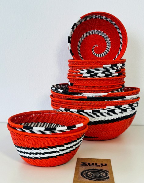Telephone Wire Bowls Medium African Sunburst Orange