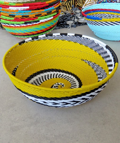 Telephone Wire Bowls Medium Yellow Black White